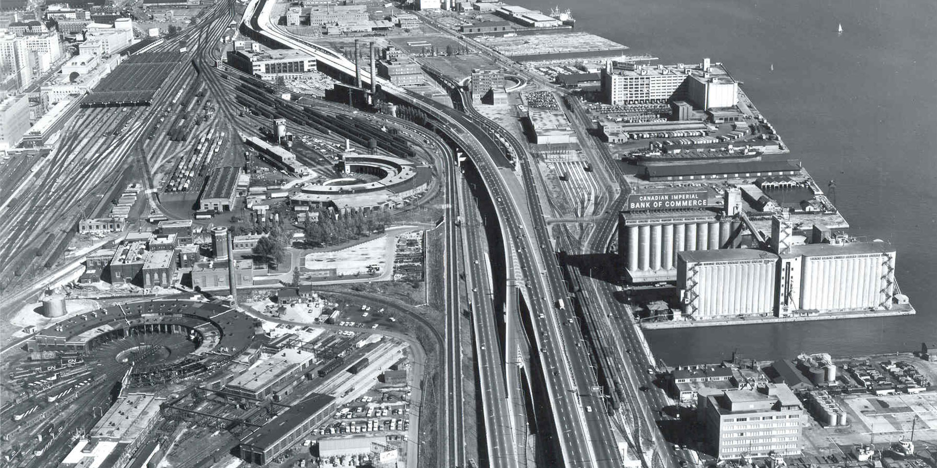 Gardiner Expressway 1962